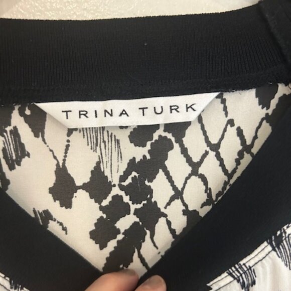 Trina Turk Pretty Python Georgette Hazel Silk Blouse -Size Small - Picture 3 of 7